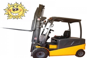 夏季如何正確使用電動小型叉車？