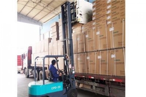 倉儲電動叉車廠家提醒駕駛電動叉車要注意哪些細節(jié)問題？