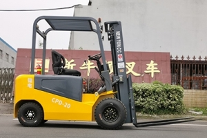 江蘇電動(dòng)叉車(chē)廠家如何選拔培養(yǎng)人才？