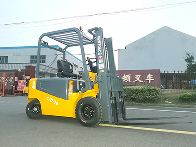 電動(dòng)叉車廠家