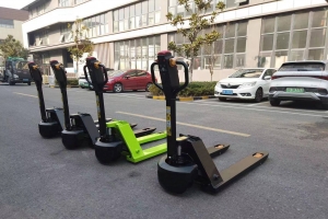 庫(kù)叉叉車(chē)：創(chuàng)新設(shè)計(jì)提升物流搬運(yùn)效率